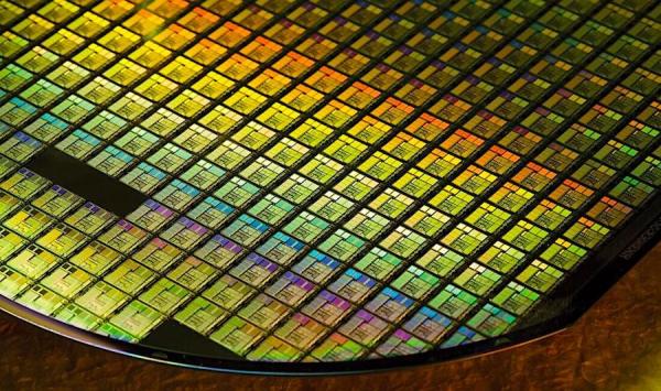 流片是什么？芯片流片一次成本是多少